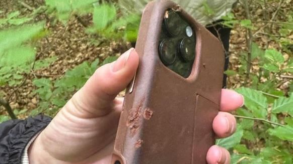 iPhone從800公尺掉落　尋獲竟完好無損