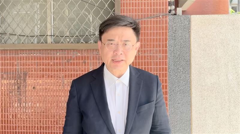 外交部傳出部分電子公文外流,民進黨立委賴瑞隆呼籲檢調介入偵辦。(圖/賴瑞隆辦公室提供)