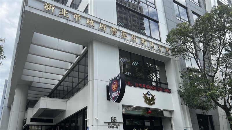 新／老婦陳屍公寓樓梯間　警拉封鎖線調查