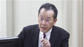 顧立雄：對美軍購1700枚拖式2B飛彈  年底全數交貨台灣對美軍購1700枚拖式2B飛彈、100套發射系統，原訂2022年開始交貨，但迄今「0籌獲」。國防部長顧立雄（圖）17日在立法院表示，剛開始出廠時經美陸軍測評未通過，但目前已通過測評，年底前全數交貨。中央社記者張皓安攝  113年6月17日