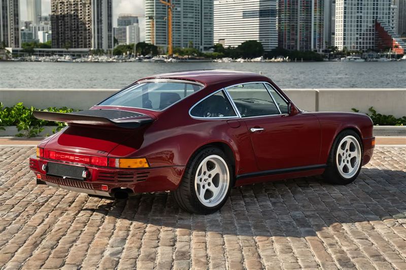 1989 年出廠的RUF CTR1 Lightweight「Redbird」。(翻攝RM Sotheby’s網站)