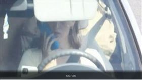 開車「講電話」罰1.6萬！她一看卻笑歪(圖/當事人IG)