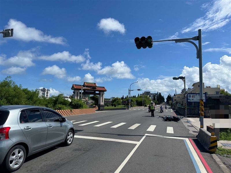 車禍原因正在釐清中。(圖/翻攝畫面)