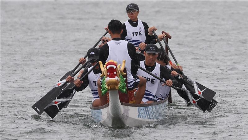 台灣龍舟代表隊在8人座200公尺飆出47秒27。（圖／中華奧會提供）