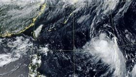 楊柳「這天」恐達中颱登陸！下週會有颱風假？全台暴風侵襲機率曝