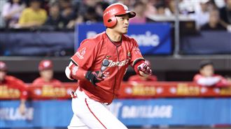 連續10季雙位數全壘打　朱育賢超越林智勝