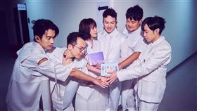 蘇打綠《二十年一刻》高雄巨蛋開唱，揭開第二十站最終篇章。（圖／緒風提供）