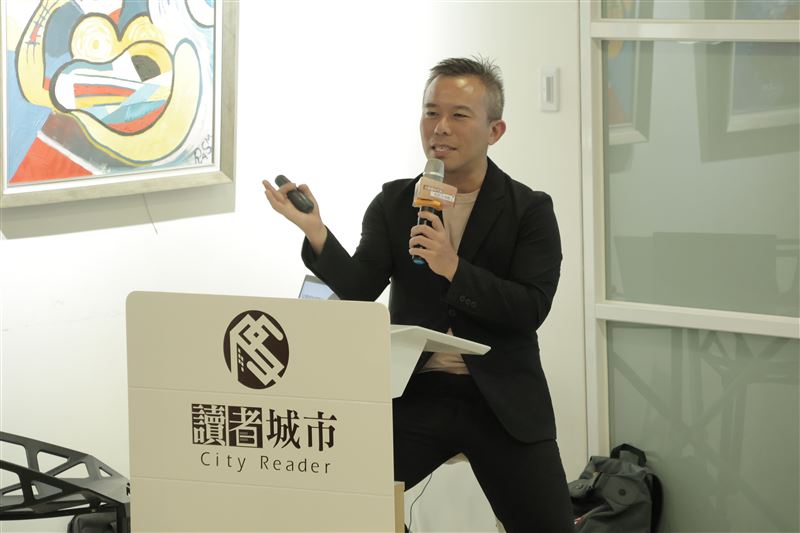 資深戰地記者 彭光偉分享國外採訪經驗。(圖/台灣青年文化創生協會提供)