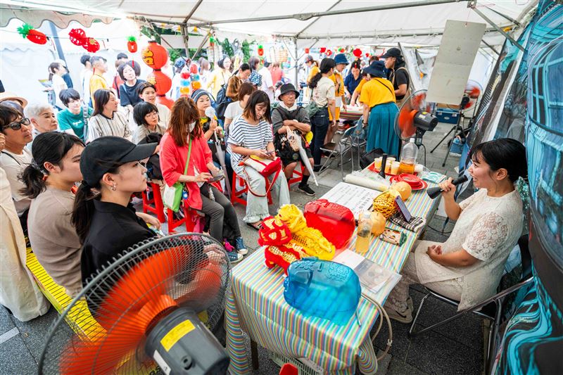 「台灣的裏庭」攤位，分享關於台灣茶。（圖／文總提供）