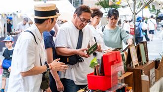 大阪TAIWAN PLUS雨中爆滿　吸3萬人潮