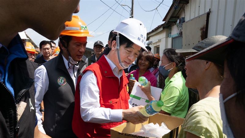 藍譏總統送水是奈良餵鹿　台南綠委說話了