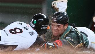 朱迦恩「跑得比球快」　雙安1轟助獅擒鷹