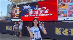 ▲Fubon Angels成員禾羽在教士「台灣日」演唱。（圖／承信運動行銷提供） 