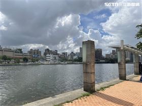 高雄三民區,家屬,浮屍,愛河,賣場