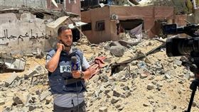 ▲半島電視台記者夏立夫知道自己已經被以色列鎖定, 4月就已經寫下遺書。（圖／翻攝自Anas al-Sharif臉書）