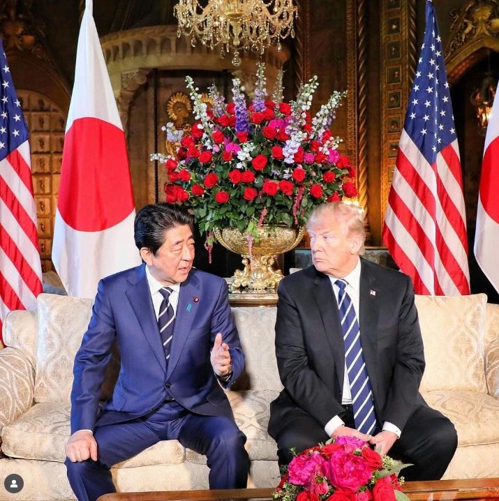 安倍晉三生前曝光川普為人，「太商人、太主觀、太長舌、太善變」世界會亂。（圖／翻攝自安倍晉三IG @shinzoabe）