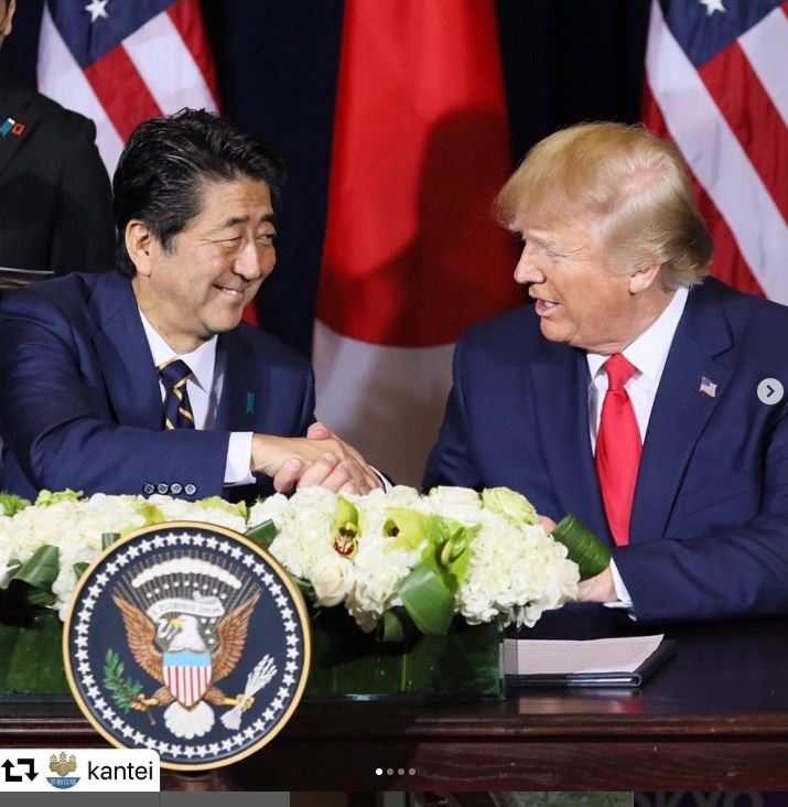 安倍晉三生前曝光川普為人，「太商人、太主觀、太長舌、太善變」世界會亂。（圖／翻攝自安倍晉三IG @shinzoabe）