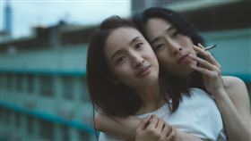 ▲林依晨與吳可熙在電影《失明》裡有許多精采對手戲。（圖／周子娛樂提供） 