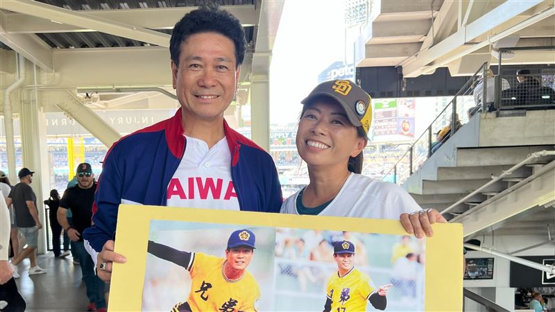 「假日飛刀手」陳義信為MLB教士隊台灣日開球，球迷從舊金山追到聖地牙哥。（圖／中央社）