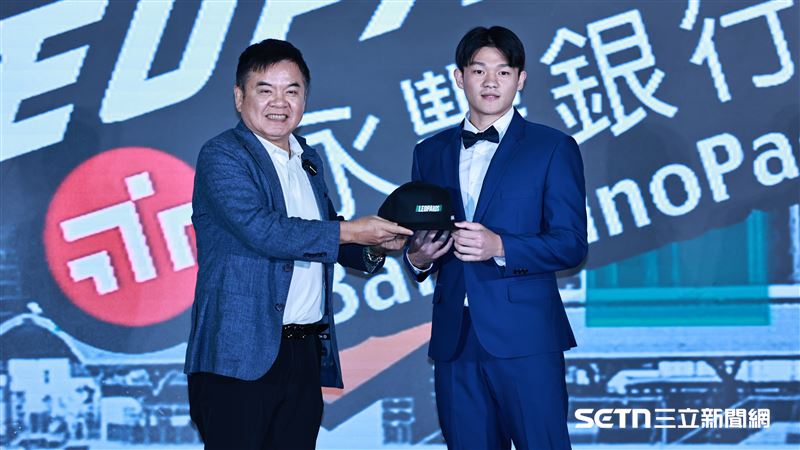 TPBL2025年選秀，永豐雲豹「探花籤」選擇徐宏瑋。（圖／記者劉彥池攝影）