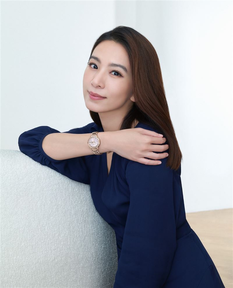 田馥甄配戴CITIZEN七夕情人節推薦款腕錶EW2426-54X。（圖／品牌業者提供）