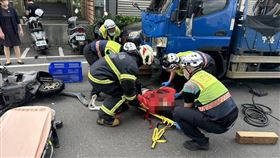 彰化阿嬤載孫「遭貨車撞捲車下」釀1死1傷