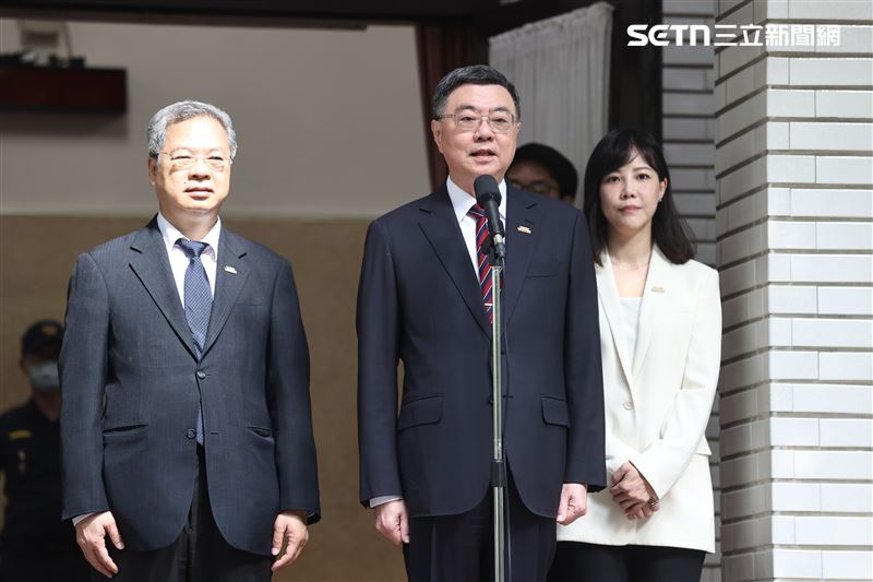 行政院長卓榮泰今(12)日上午赴立法院就「丹娜絲颱風及七二八豪雨災後復原重建」專案報告及備詢。(圖/記者盧素梅攝影)