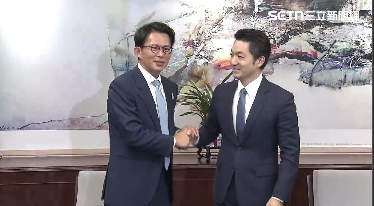 民眾黨主席黃國昌率台北市議會民眾黨團拜會市府。（圖／翻攝畫面）