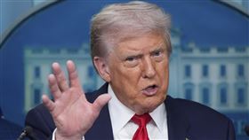 ▲川普對俄態度較以往強硬，但歐洲多國仍擔心美方制定對烏不利的和平政策。（圖／美聯社／達志影像）