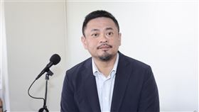 勞動部：雇主不可因育嬰留停不利對待長榮航空爆發60名空服員因請育嬰留停而影響調薪爭議，勞動部長洪申翰17日在立法院受訪表示，雇主不可因勞工申請育嬰留停與否而有不利對待，希望雇主與政府一起營造更友善的職場。中央社記者張皓安攝 114年7月17日