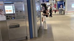 ▲民進黨桃園市議員黃瓊慧痛訴遭國民黨議員詹江村偷拍。（圖／翻攝自黃瓊慧臉書）