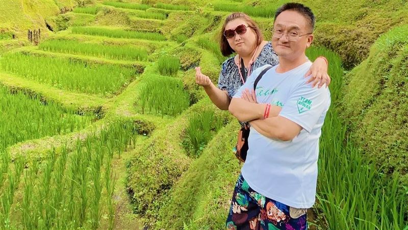 曾琮愷（右）因蜂窩性組織炎併發重症，住院期間情況急轉直下，11日晚間辭世。（圖／取自曾琮愷臉書）)