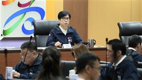 高雄市長陳其邁於市政會議指示各機關與區公所嚴陣以待，加強各項防颱整備。（圖／高雄市政府提供）