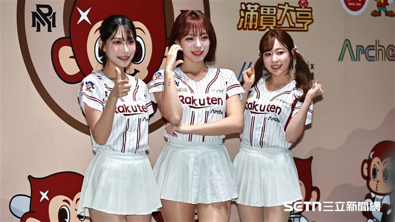 樂天女孩Kira、河智媛、Kaho將前往香港參加「2025香港電腦通訊節」。(圖/記者劉彥池攝影)