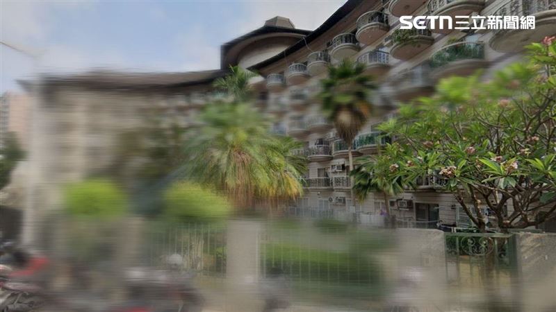 高雄仁武區某大樓驚傳命案。(圖/翻攝自google街景畫面)