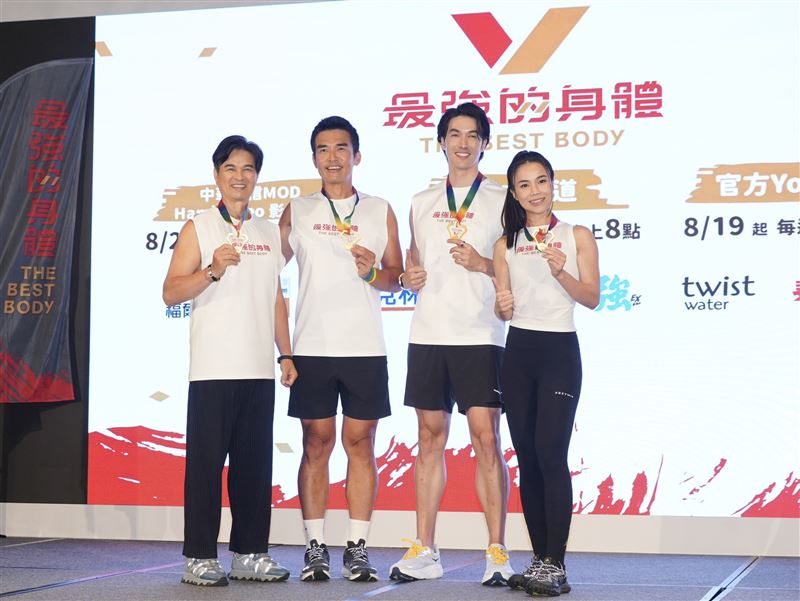 李興文(左)、楊一展、錦榮、林芯儀(圖/記者趙于瑩攝)