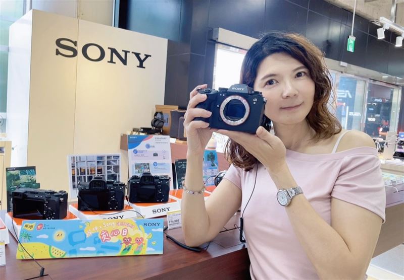 「燦坤xSony交心日」8月15日至8月19日登場，燦坤全館購買Sony單眼相機享來店驚喜價。（圖／品牌業者提供）