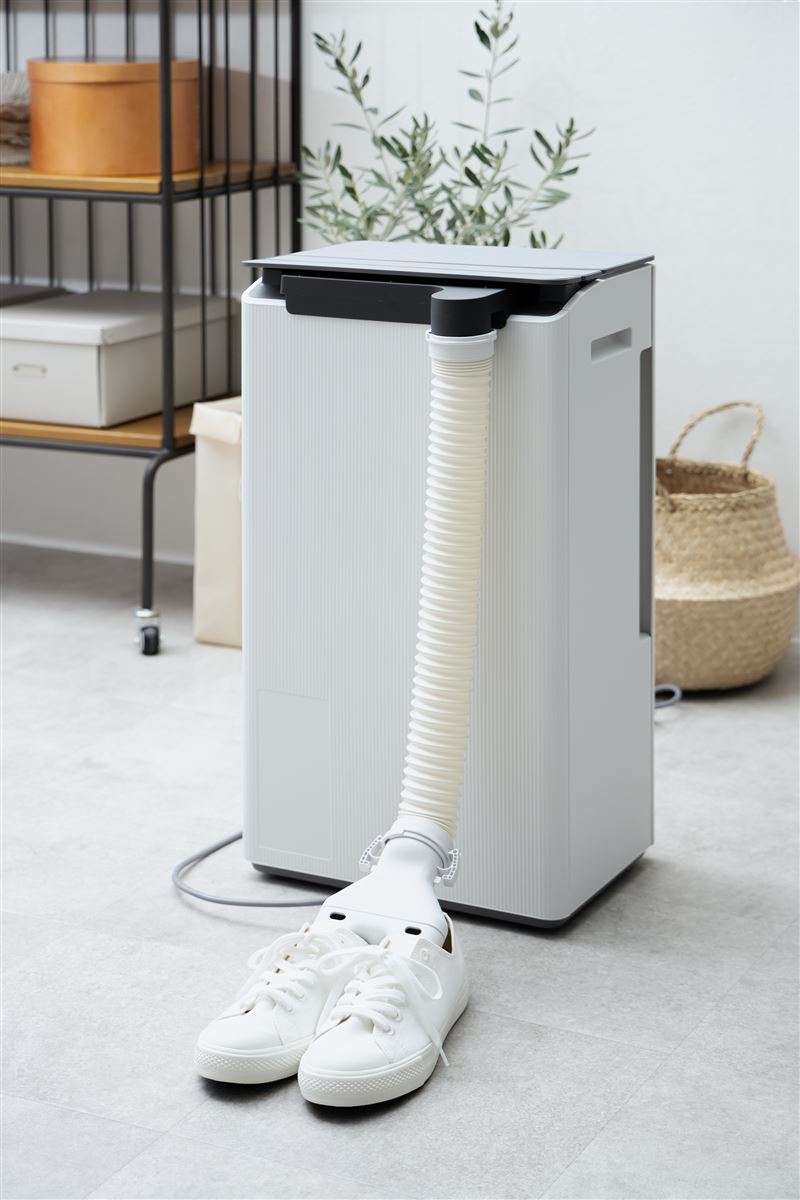 SHARP「乾淨方雙氣流美型除濕機」正式在台上市。（圖／品牌業者提供）