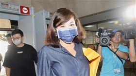 北院審理柯文哲涉貪污案　邱佩琳出庭作證台北地方法院12日開庭審理前台北市長柯文哲涉貪污案，傳喚基隆市副市長邱佩琳（前）出庭作證。中央社記者張皓安攝 114年8月12日