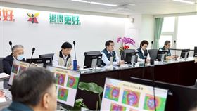 台南市長黃偉哲表示，為預防風災停電影響救災，已緊急採購534台發電機，確保必要時可即時啟用。（圖／翻攝自黃偉哲臉書）