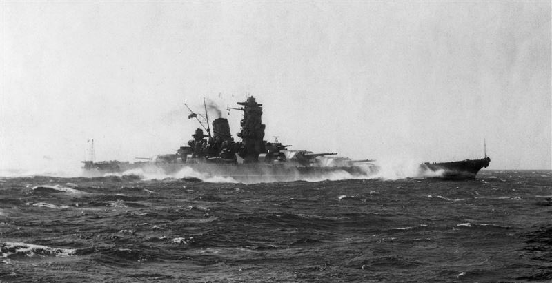 1941年高速航行的「大和號」,是日本二戰期間最高軍事機密。(圖/翻攝維基百科)