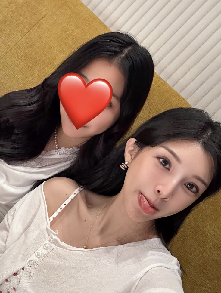 蘇心甯貼出與女兒照片。(圖/翻攝自臉書)