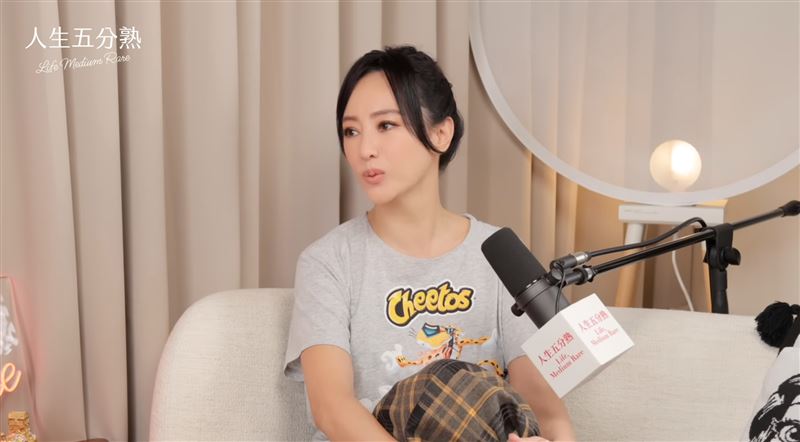 關穎認了曾劈腿 14歲後「無縫接軌至今」