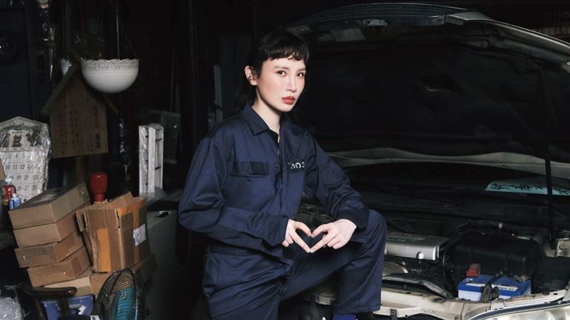 母子戀始末曝！魏如萱煞到小鮮肉共享男友