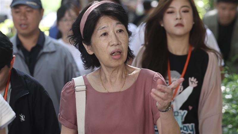 陳佩琪喊「以死控司法」 文章被檢舉下架