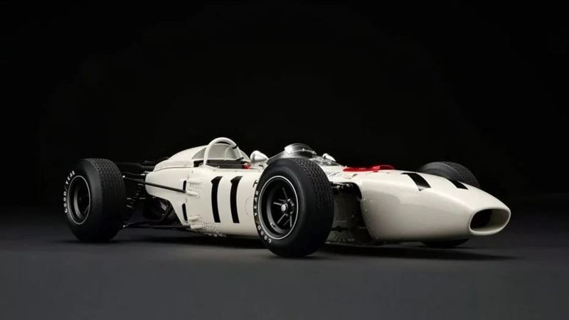 86萬買一輛本田 不能開上路只能放櫥櫃