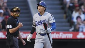 ▲大谷翔平面對前東家天使，運氣不佳擊出三殺打。（圖／美聯社／達志影像）