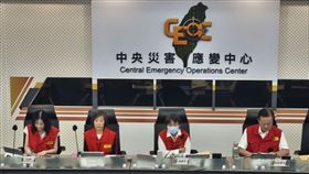 中央災害應變中心（13）日上午召開第5次工作會報，指揮官、內政部部長劉世芳主持。（圖／消防署提供）
