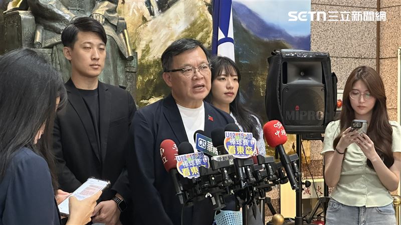 針對黃國昌表態將投入2026新北市長選舉,林寬裕認為,現在談論縣市首長選舉有一點言之過早。(圖/記者詹宜庭攝影)