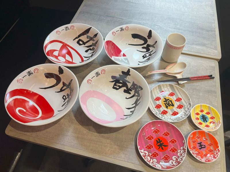 火影忍者主題拉麵店限定聯名商品。(圖/品牌業者提供)